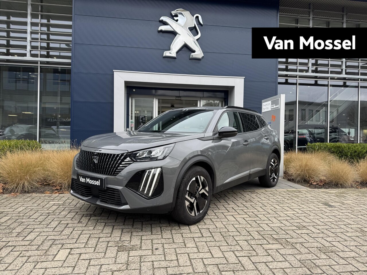 Peugeot 2008 - 1.2 Hybrid 145 Allure | Camera | Climate control | Navigatie | 17" Lichtmetalen velgen - AutoWereld.nl