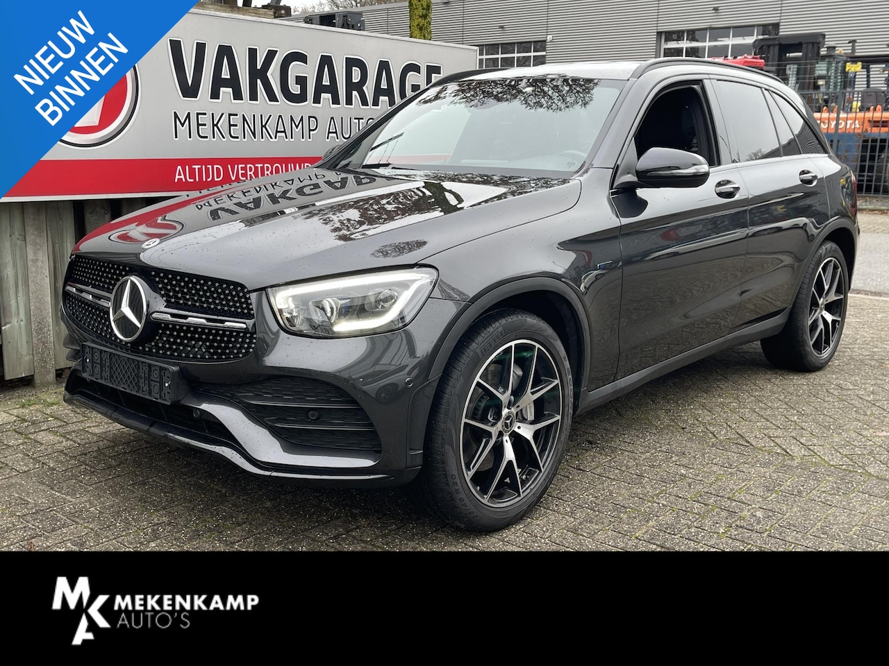 Mercedes-Benz GLC-klasse - 300e 4MATIC AMG Line 20"/Luchtvering/Adaptieve cruise/Burmester/Matrix LED/Apple Carplay & - AutoWereld.nl