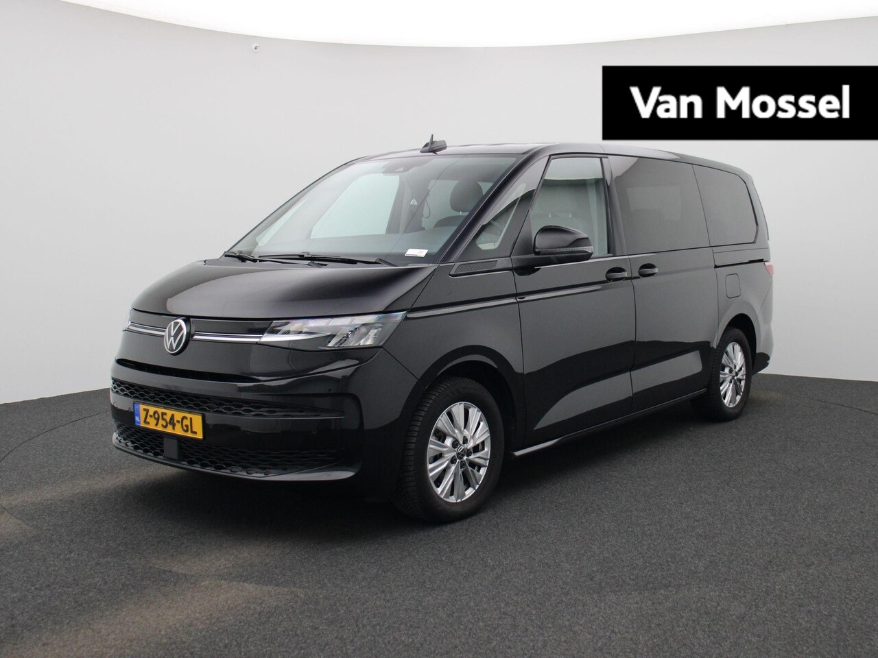 Volkswagen Multivan - 1.4 eHybrid L2 Life Edition 218 PK | Airco | 7 Zits | Camera | Trekhaak | Privacy glas | N - AutoWereld.nl