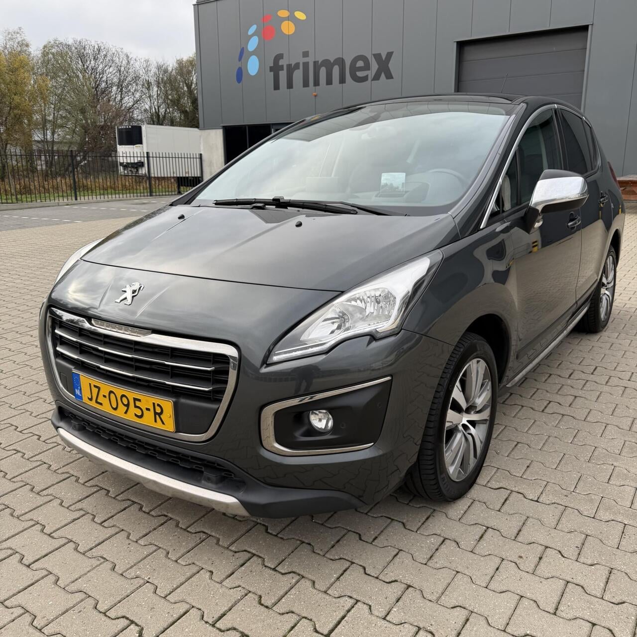 Peugeot 3008 - 1.6 2016 | Automaat | Leder | Camera | Pano ! - AutoWereld.nl