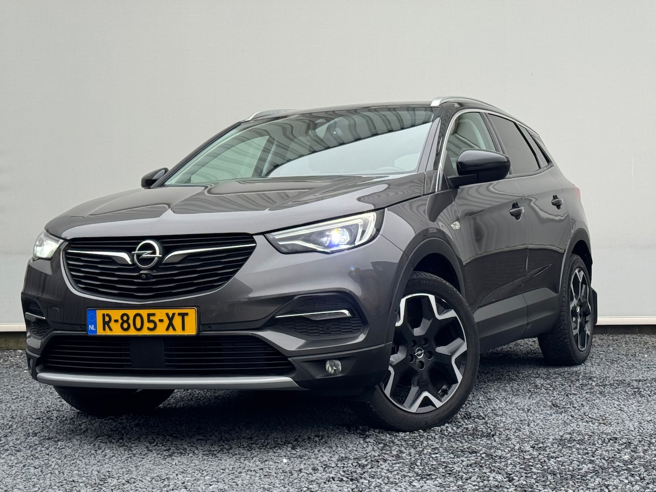 Opel Grandland X - 1.6 Turbo Ultimate 181PK AUT | Achteruitrijcamera | Halfledere Alcantara Bekleding | Verwa - AutoWereld.nl