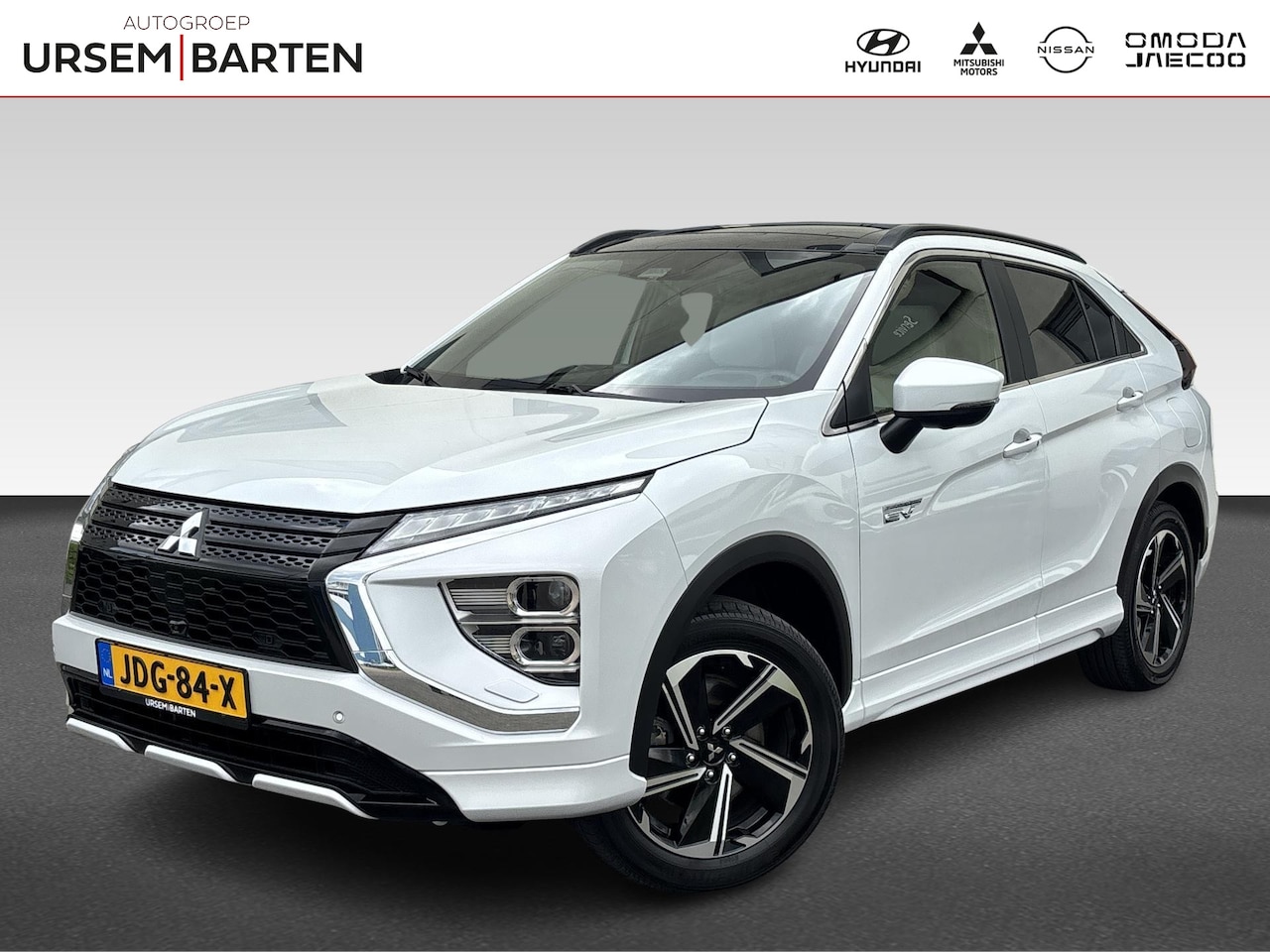 Mitsubishi Eclipse Cross - 2.4 PHEV Instyle | volleder | schuifdak | HUD | stoelverwarming - AutoWereld.nl