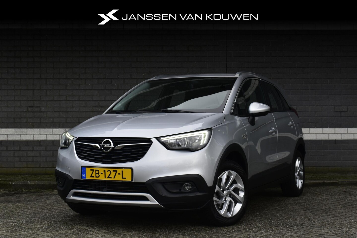 Opel Crossland X - 1.2 Turbo Innovation 130 PK AGR stoelen Winterpakket Keyless - AutoWereld.nl