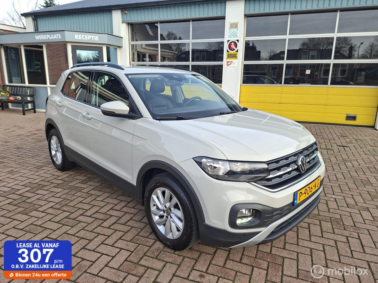 Volkswagen T-Cross - 1.0 TSI Life Automaat Leer !! - AutoWereld.nl