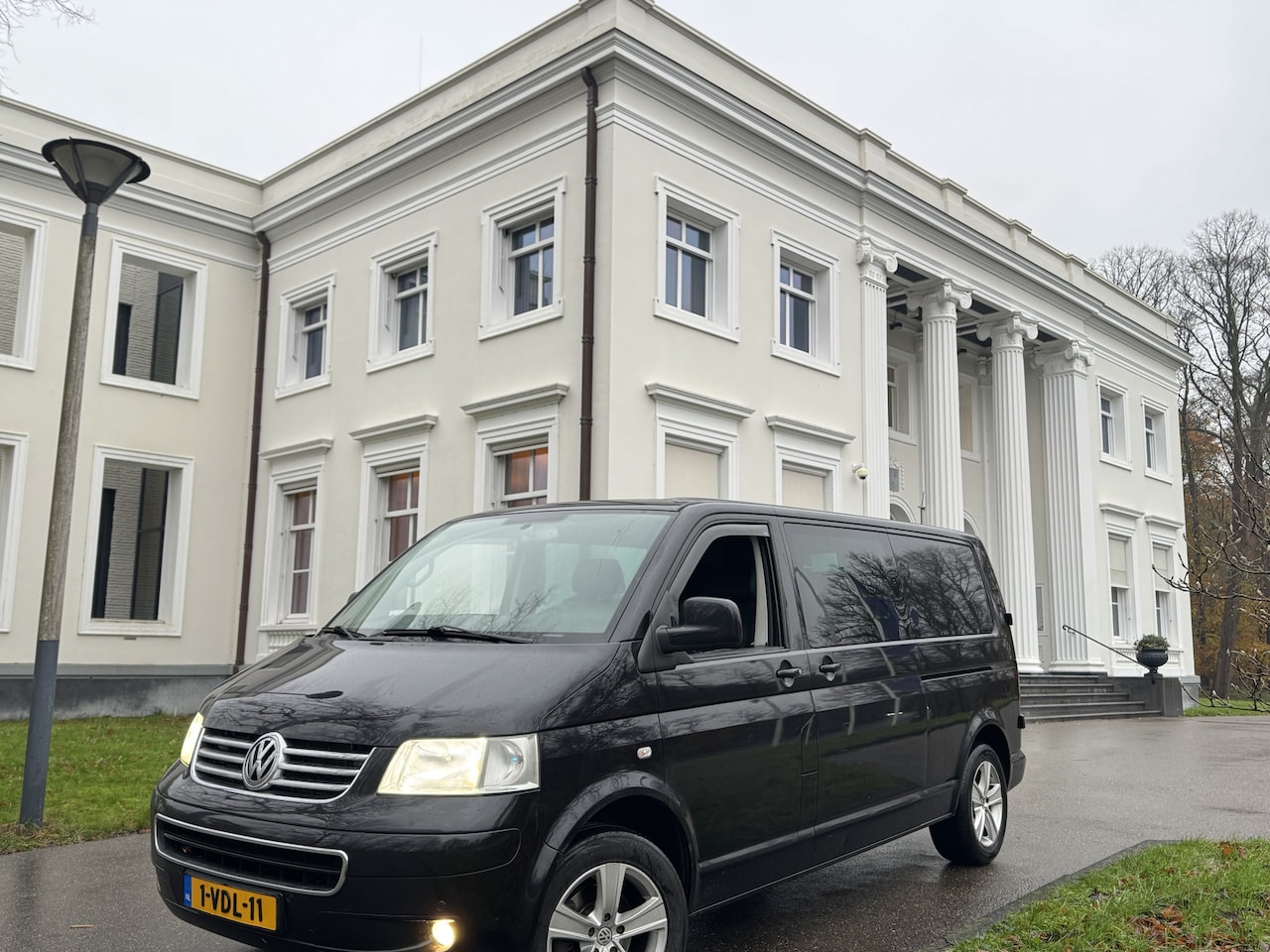 Volkswagen Transporter - T5 2.5 TDI 175 PK AUT, VOLLEDER, 5 PERS DC, LANG - AutoWereld.nl