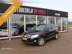 Volkswagen Tiguan - 1.4 TSI Track&Field 4x4 Leder/Trekhaak/NAP