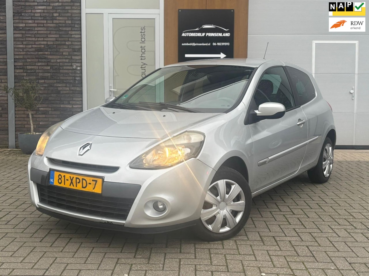 Renault Clio - 1.2 Authentique | 1ste eig. | nwe apk | - AutoWereld.nl