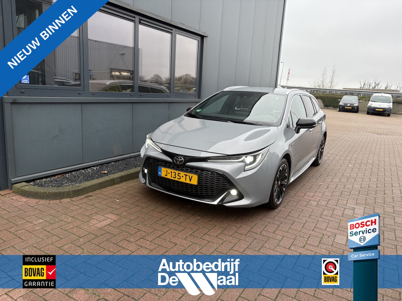 Toyota Corolla Touring Sports - 2.0 High Power Hybrid 180pk GR-Sport CAMERA/KEYLESS/CARPLAY/PDC - AutoWereld.nl