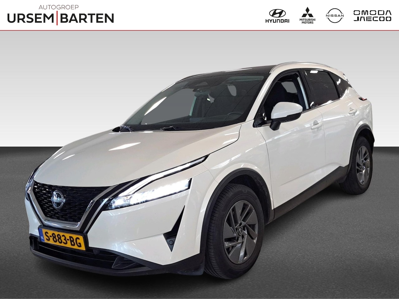 Nissan Qashqai - 1.3 MHEV Xtronic Acenta Incl. Achteruitrijcamera | Panorama dak | Automaat | Dodehoekdetec - AutoWereld.nl