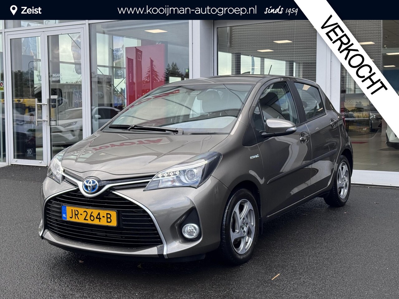 Toyota Yaris - 1.5 Hybrid Trend Lichtmetalen velgen | Navigatie | airco | Parkeercamera - AutoWereld.nl