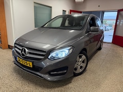 Mercedes-Benz B-klasse - 180 Ambition Automaat | Navi| 1e eigenaar | NL auto