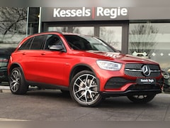 Mercedes-Benz GLC-klasse - 300e 4MATIC AMG Night Ambient El.Haak 20” Camera CarPlay Stoelverwarming