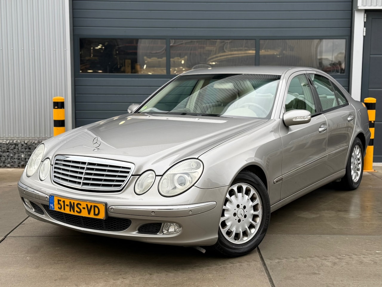 Mercedes-Benz E-klasse - 270 CDI Elegance AUT / CLIMA / CRUISE / PDC - AutoWereld.nl