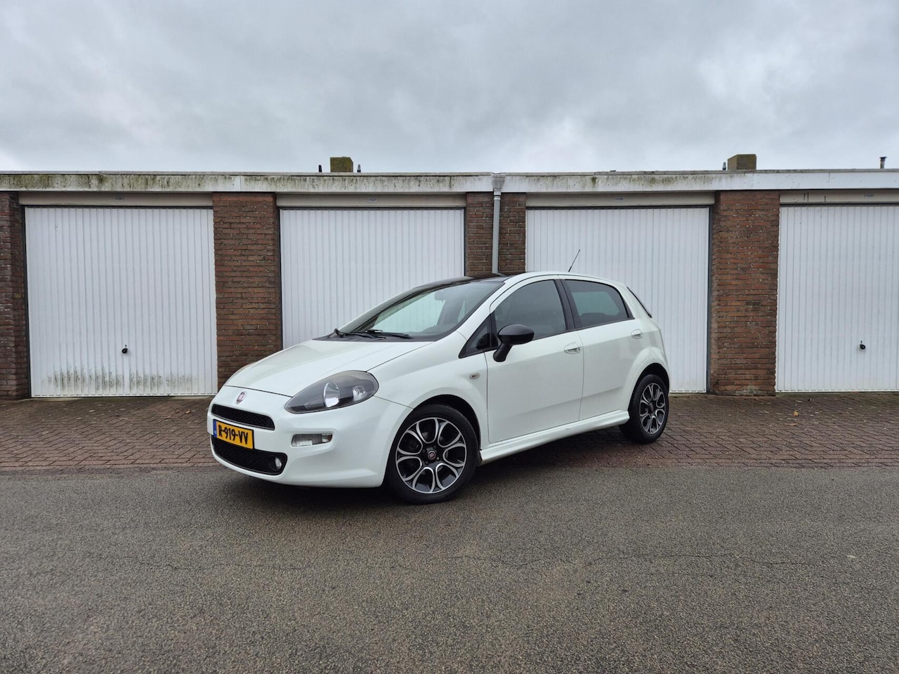 Fiat Punto Evo - 1.4-16V Multiair Sport 1.4-16V Multiair Sport - AutoWereld.nl