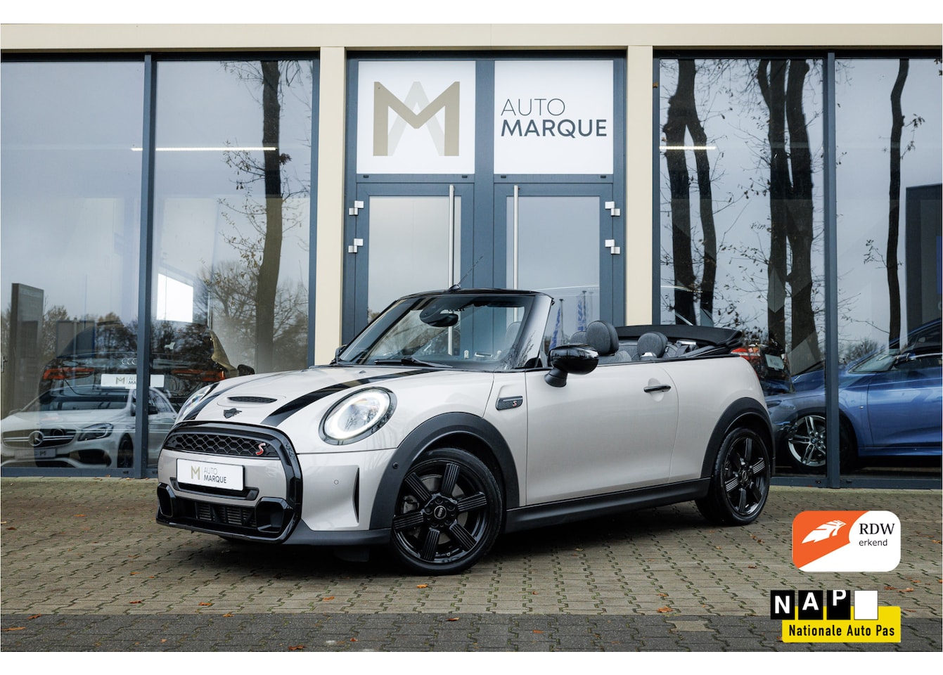 MINI Cabrio - Cooper S Aut. Classic | Harman Kardon | Dealeronderhouden | Stoel- & Stuurwielverwarming | - AutoWereld.nl