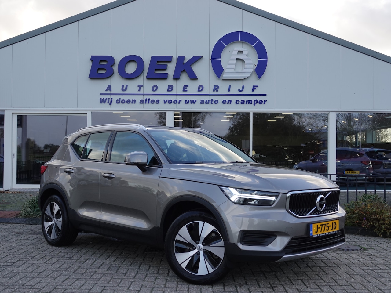 Volvo XC40 - 1.5 T5 Twin Engine Momentum Pro PILOT + ACC | BLIS | H-LEER | HK AUDIO - AutoWereld.nl