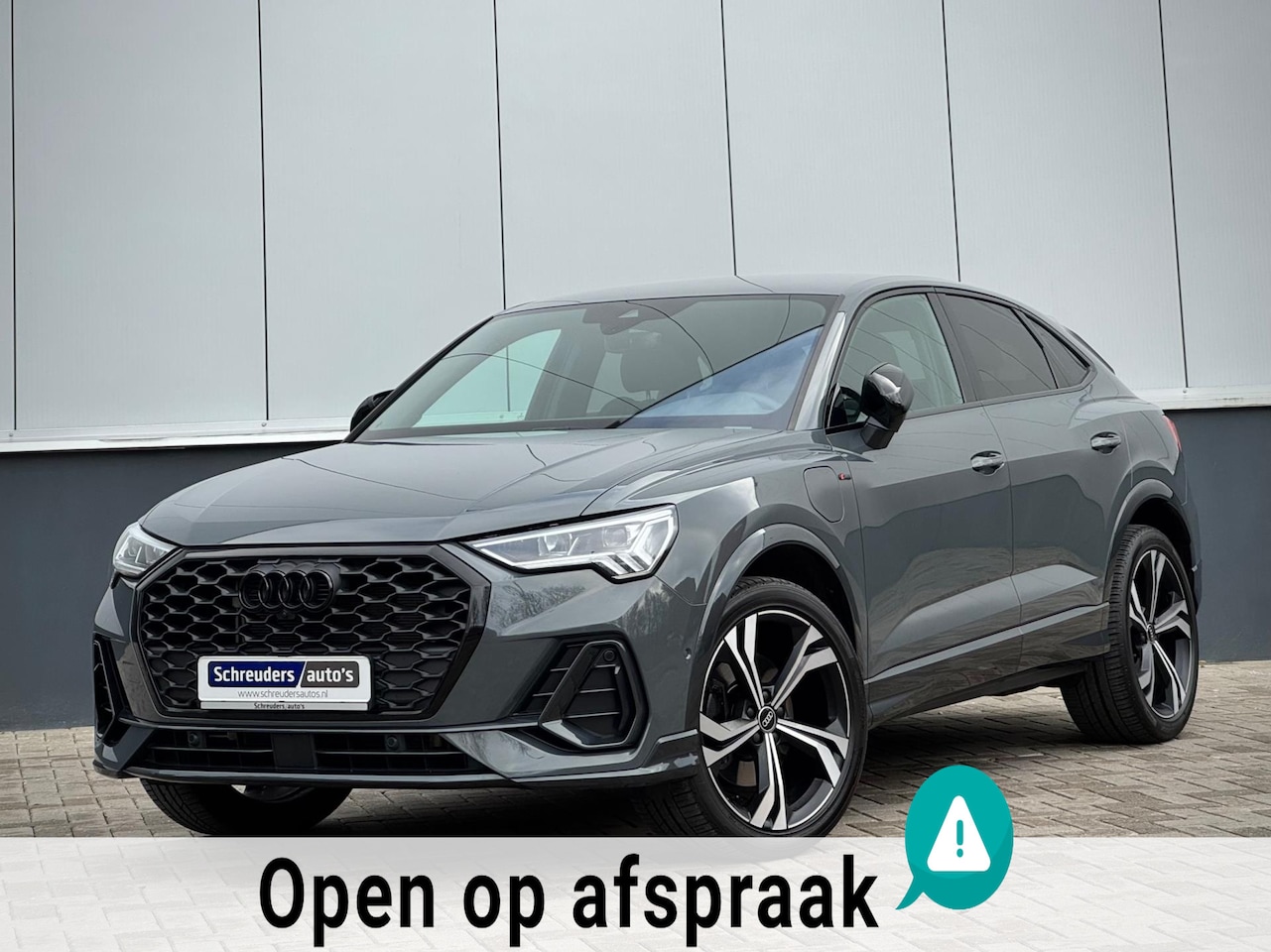 Audi Q3 Sportback - 45 TFSI e S Hybrid S-Line Black Edition. Nano Grey - AutoWereld.nl