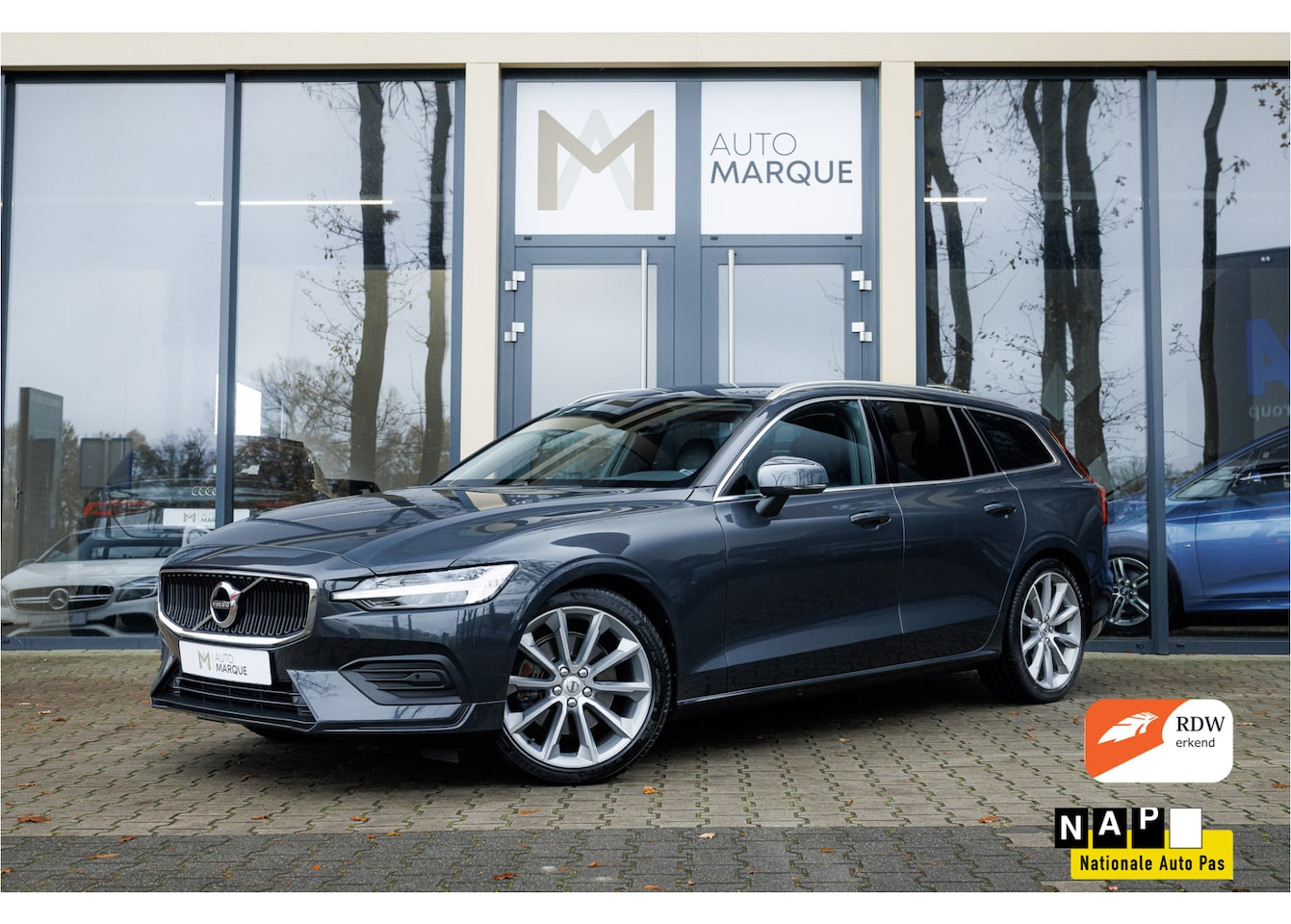 Volvo V60 - 2.0 T4 191PK Aut. Momentum Pro | Polestar Engineered | Apple CarPlay | 19” LM Velgen | Har - AutoWereld.nl