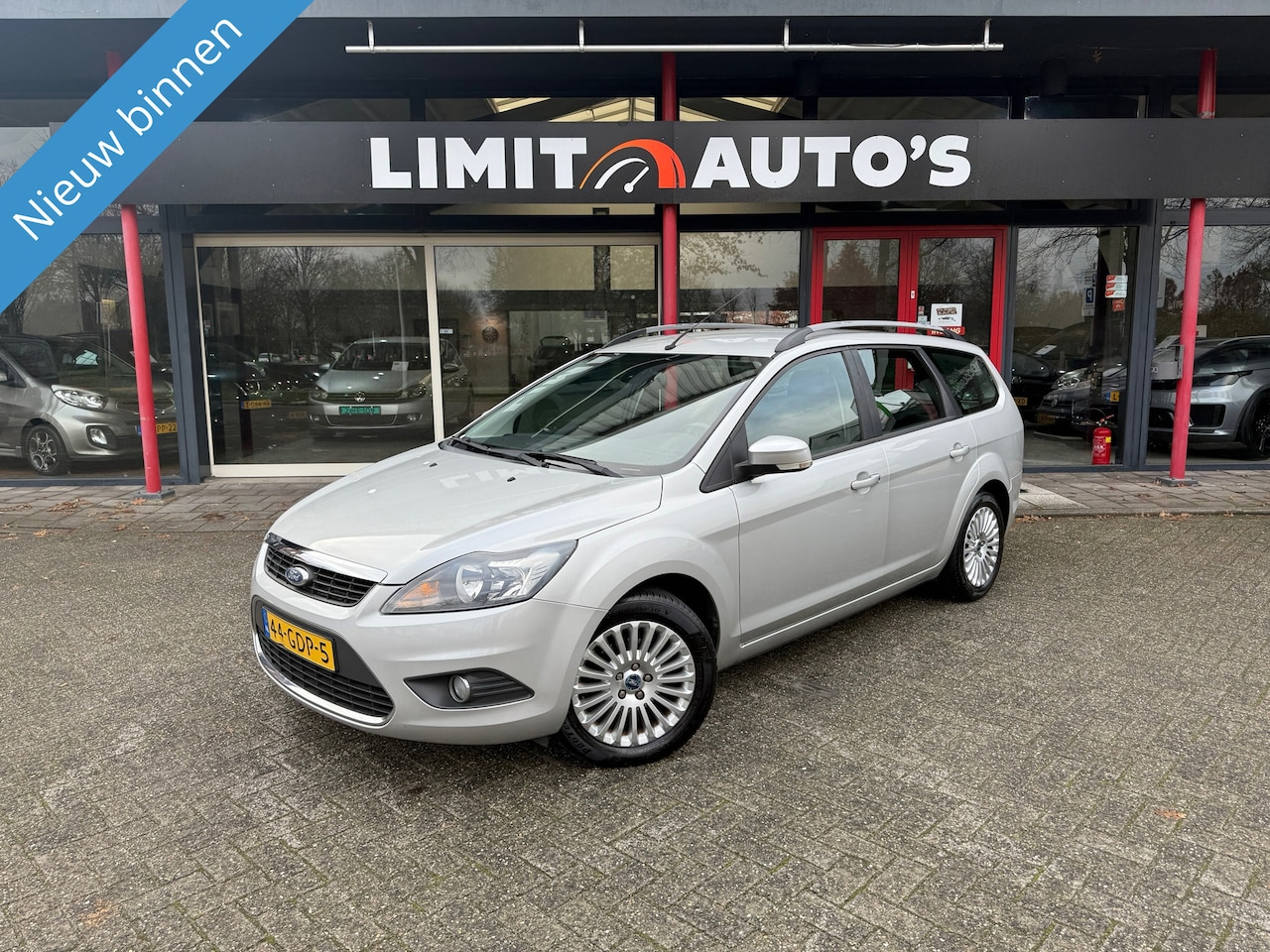 Ford Focus Wagon - 1.6 Titanium/Navi/Cruise/Climate/Elek.Ramen/Trekhaak/Pdc/Lmv/Apk - AutoWereld.nl
