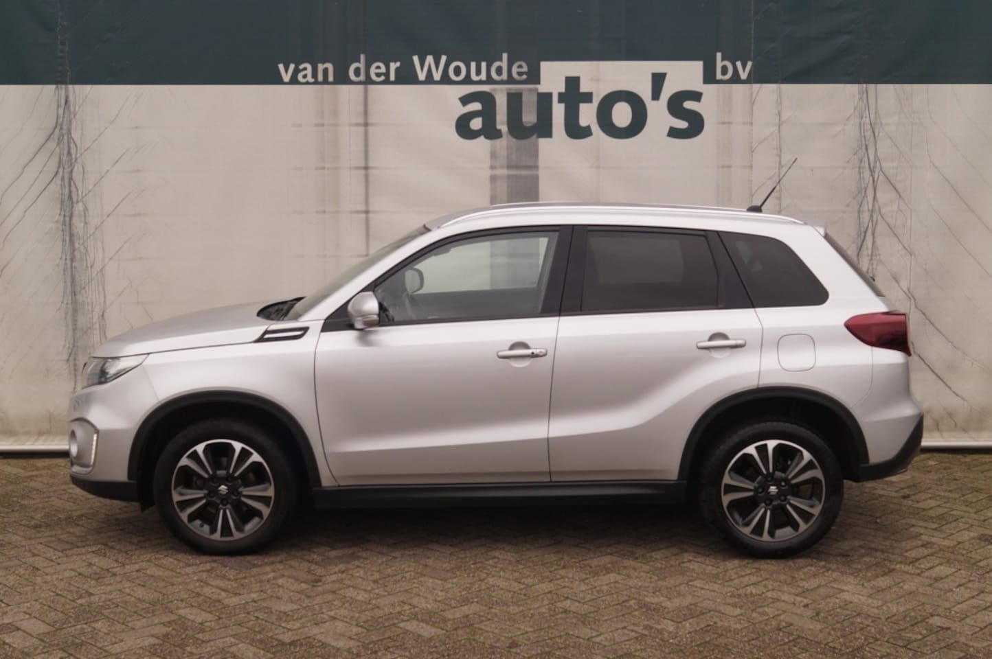 Suzuki Vitara - 1.4 Boosterjet Style Smart Hybrid -NAVI-ECC-ACC-CAM- - AutoWereld.nl