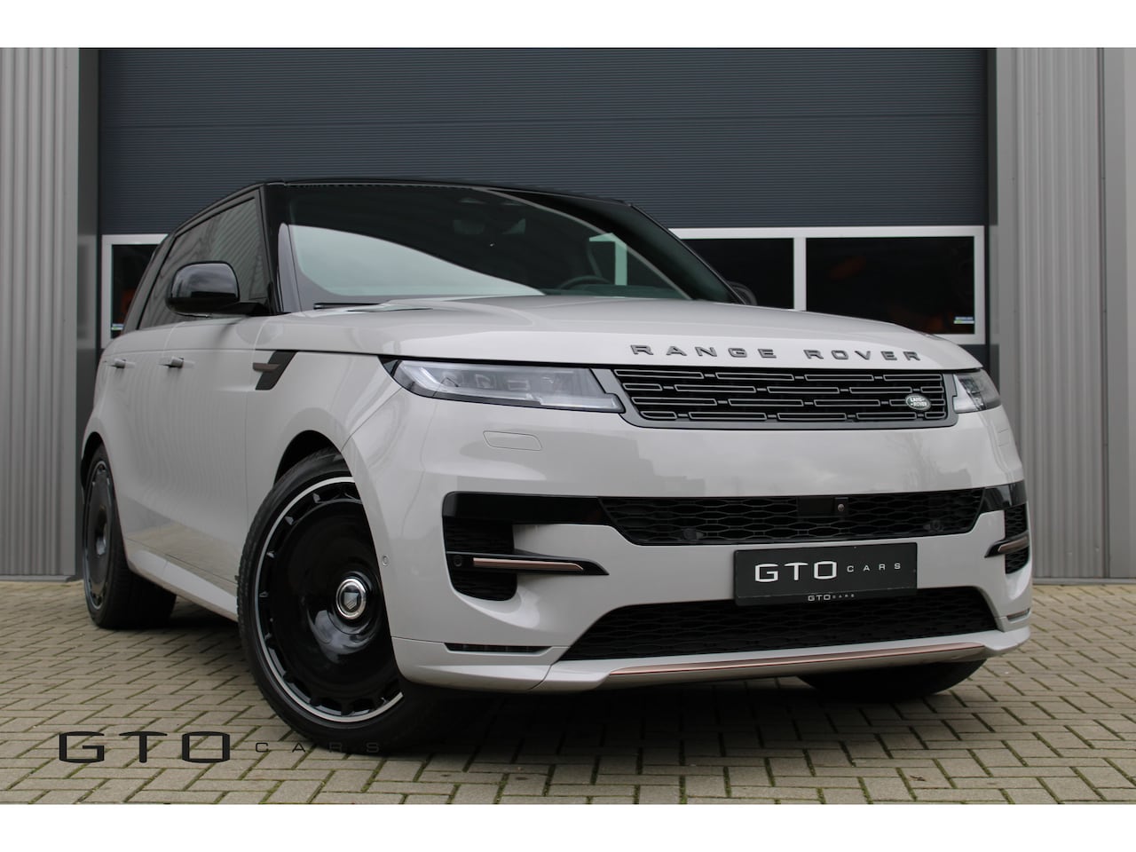 Land Rover Range Rover Sport - 3.0 P550e Autobiography Stoelventilatie/ Massage / Koelkast / Trekhaak / Surround Camera / - AutoWereld.nl