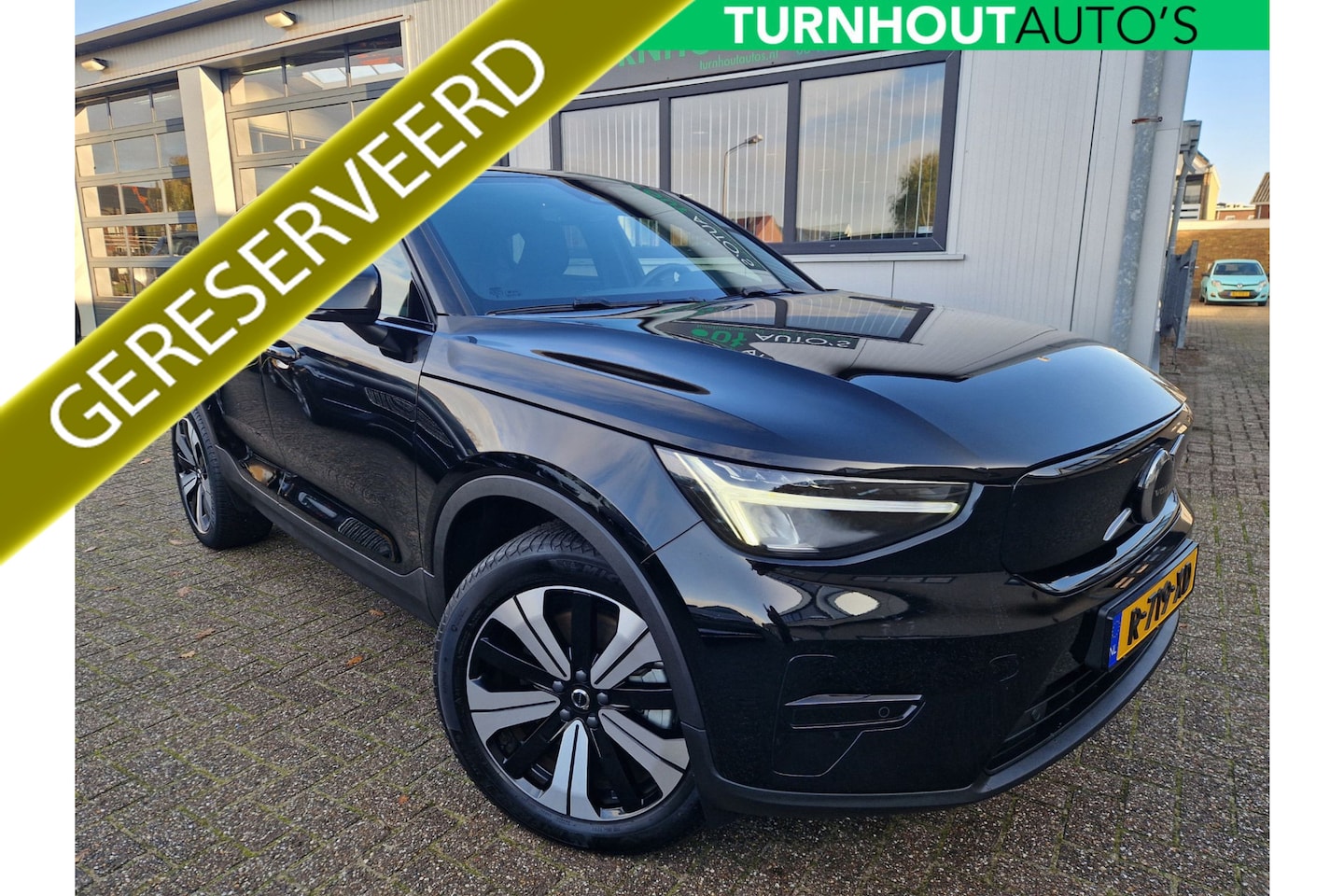 Volvo C40 - Recharge Plus 69 kWh NL AUTO | Panoramadak - AutoWereld.nl