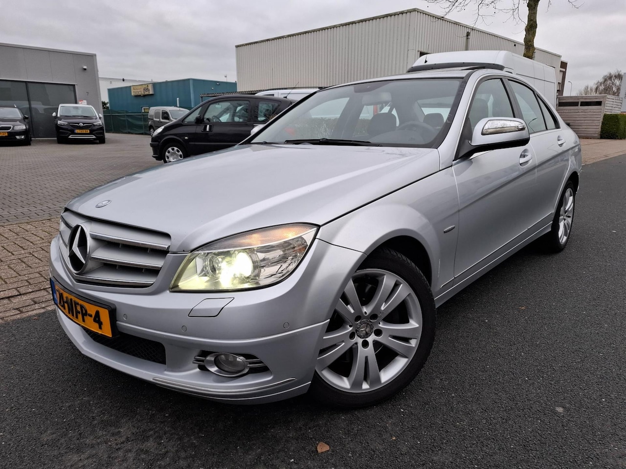 Mercedes-Benz C-klasse - 320 CDI Elegance AUTOMAAT/NAVI/XENON/LEDER! - AutoWereld.nl