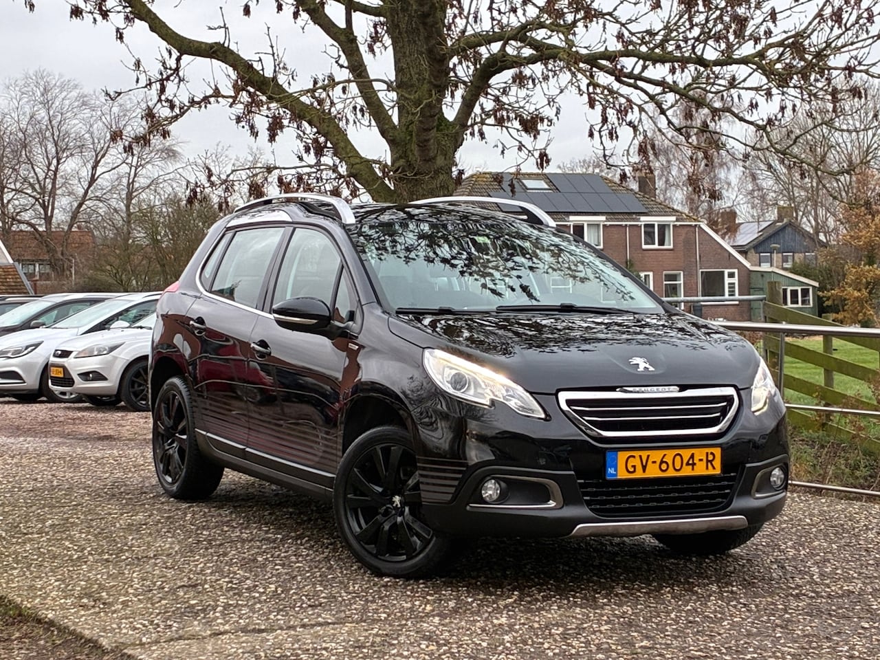 Peugeot 2008 - 1.2 PureTech Urban Cross | Clima + Cruise + Navi nu € 5.975,-!!! - AutoWereld.nl