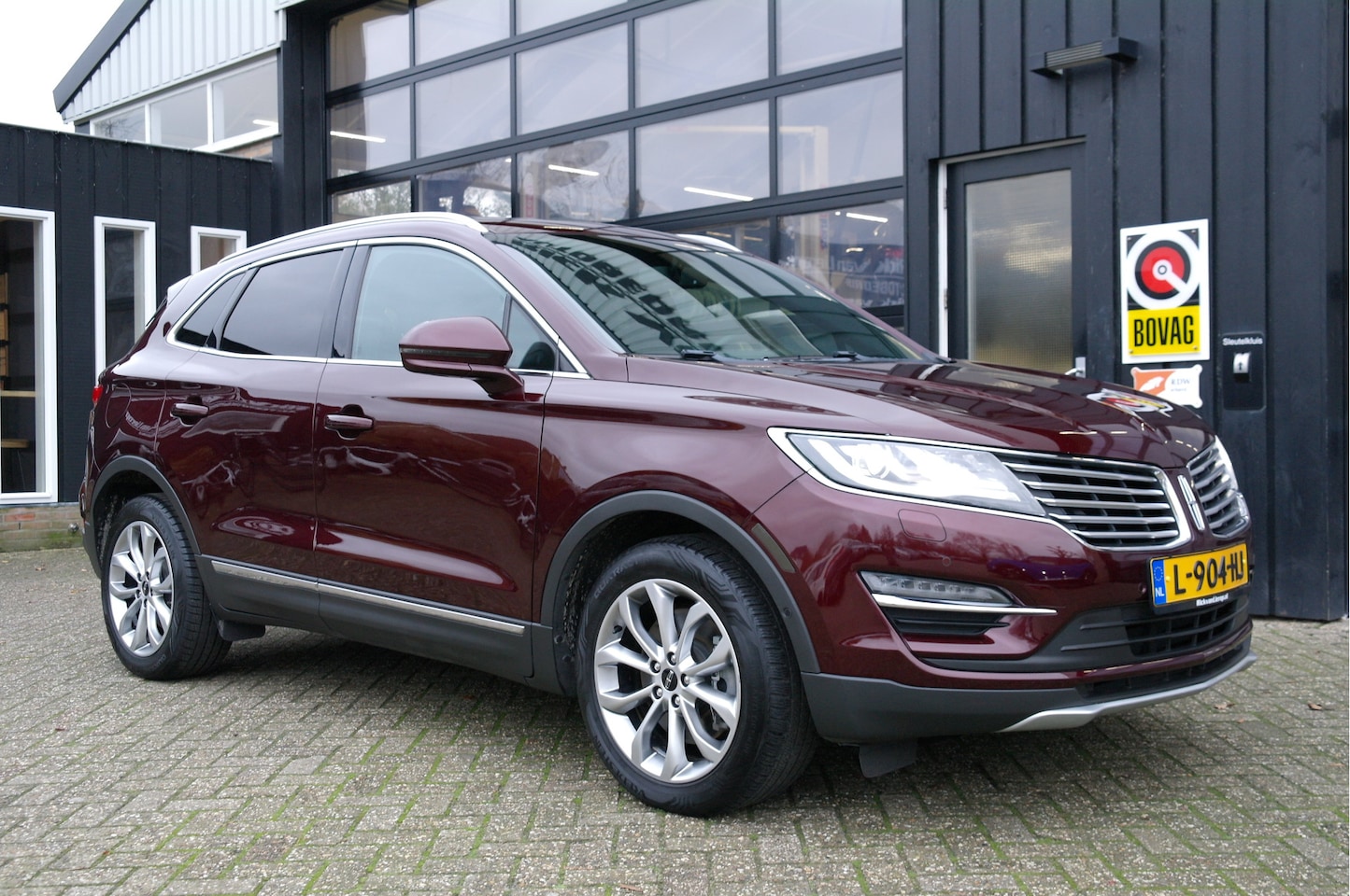 Ford Kuga - 2.0T 203 PK Automaat | Leder | Camera | Memory | Cruise | Stoelverwarming - AutoWereld.nl