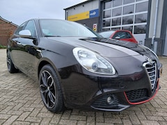 Alfa Romeo Giulietta - 1.4 T Distinctive - Airco - Trekhaak