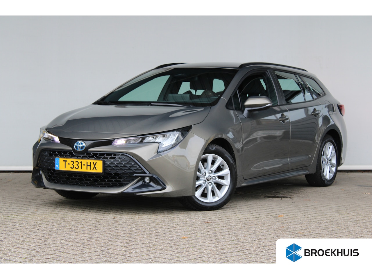 Toyota Corolla Touring Sports - Hybrid 140 Active | Adaptieve Cruise control | Navigatiesysteem | Keyless start | - AutoWereld.nl
