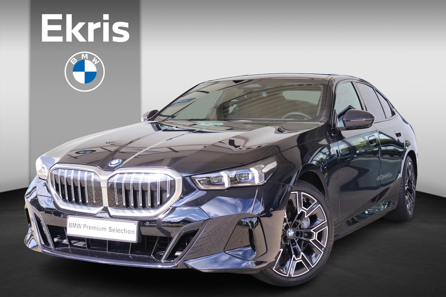 BMW 5-serie - Sedan 550e xDrive | M Sportpakket | Innovation Pack | Comfort Pack - AutoWereld.nl