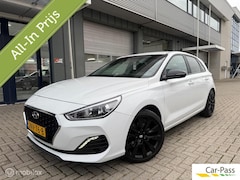 Hyundai i30 - 1.0 Benzine Black Edition Lag km's Nette staat