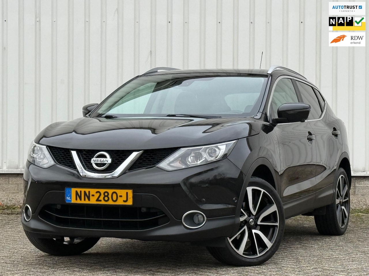 Nissan Qashqai - 1.2 Tekna 1e Eigenaar,Trekhaak,STLVerwarming,Leder,Navi,Camera,Pano,Cruise,Climate,PDC,N.A - AutoWereld.nl