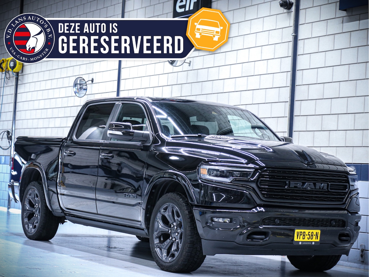 Dodge Ram 1500 - Limited Night Edition 5.7L Hemi V8 Automaat 4x4 1e Eigenaar - AutoWereld.nl