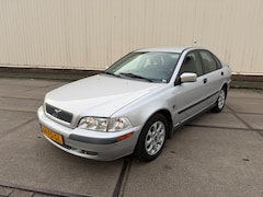 Volvo S40 - 1.8 automaat trekhaak