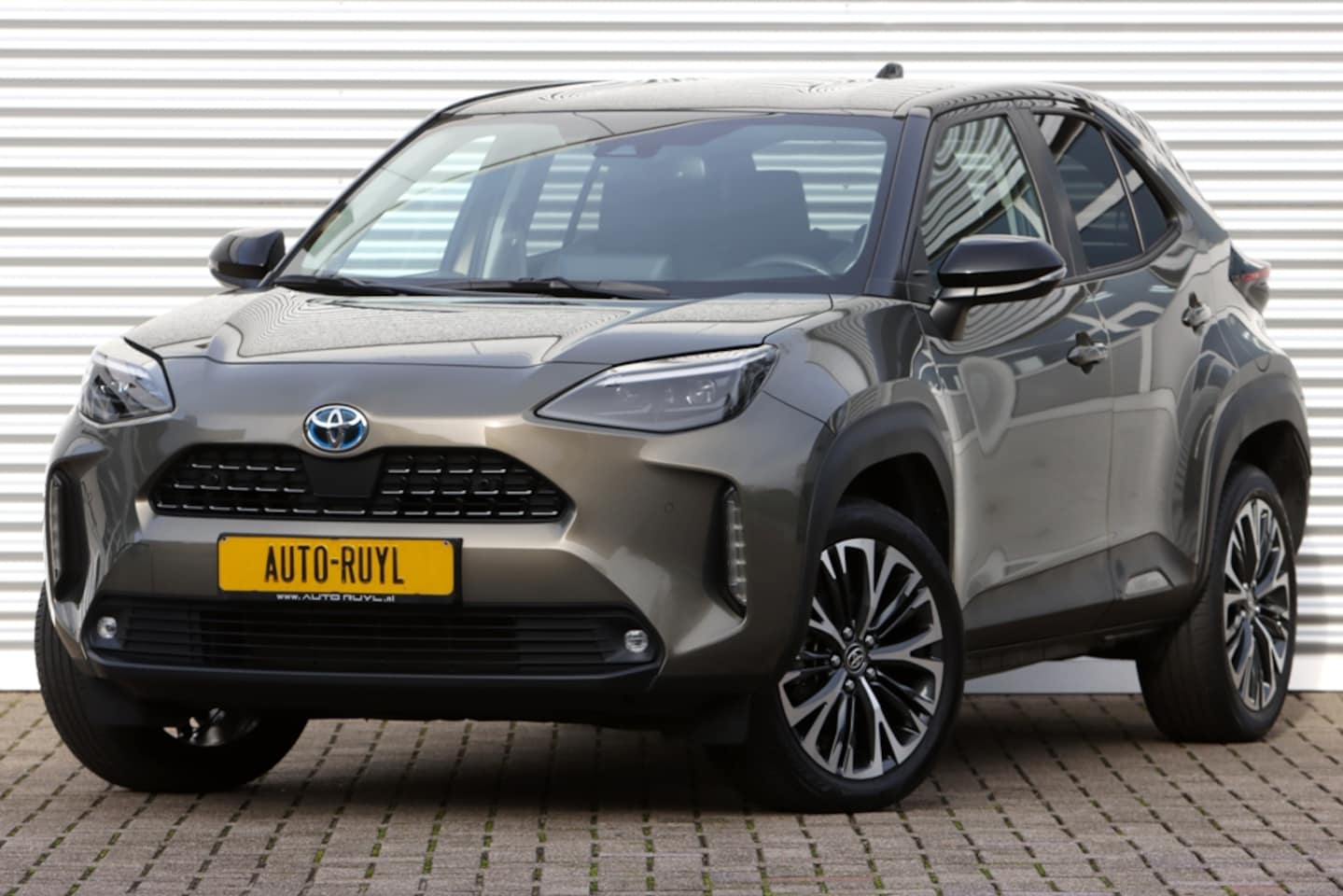 Toyota Yaris Cross - 1.5 Hybrid Executive Bi-Tone - AutoWereld.nl