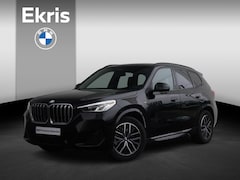 BMW X1 - sDrive20i M - Sportpakket / Extra Getint Glas / Trekhaak / Stoelverwarming / 18'' /