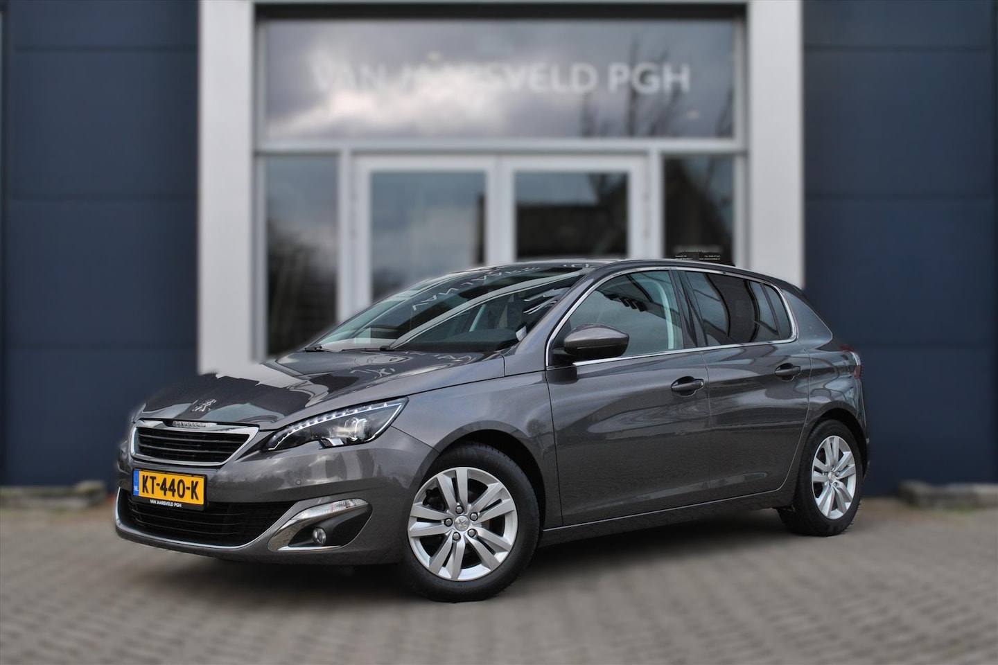 Peugeot 308 - Allure 1.2 PureTech 110pk Pano - AutoWereld.nl