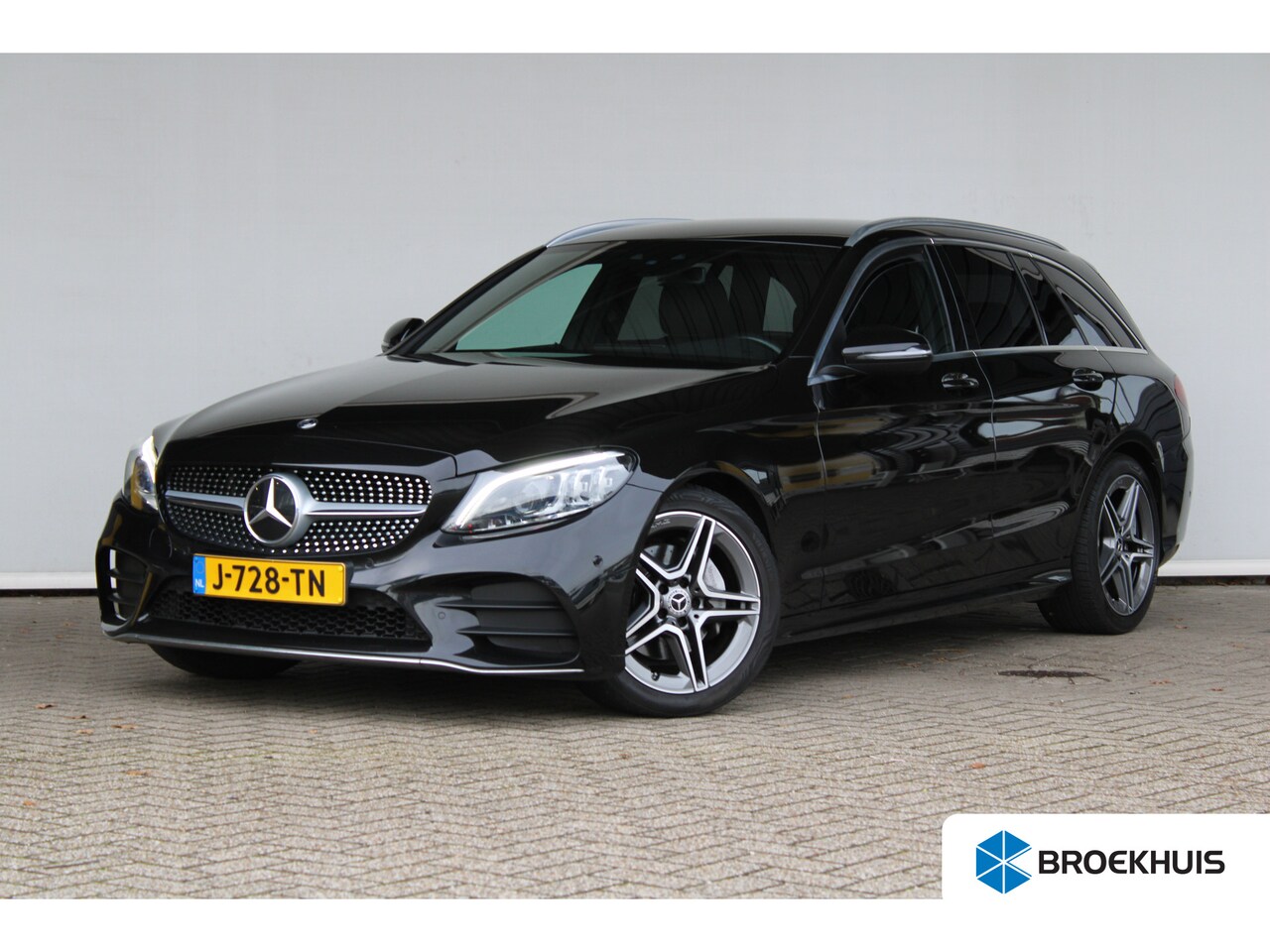 Mercedes-Benz C-klasse Estate - 180 Business Solution AMG | 18 inch Lichtmetalen velgen | Sportstuur | Automatische koffer - AutoWereld.nl
