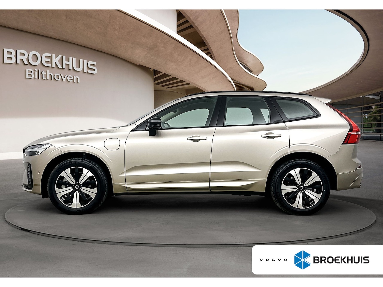 Volvo XC60 - 2.0 T6 Plug-in hybrid AWD Plus Dark | Trekhaak | PDC + 360 camera | Panoramadak | Stoel + - AutoWereld.nl