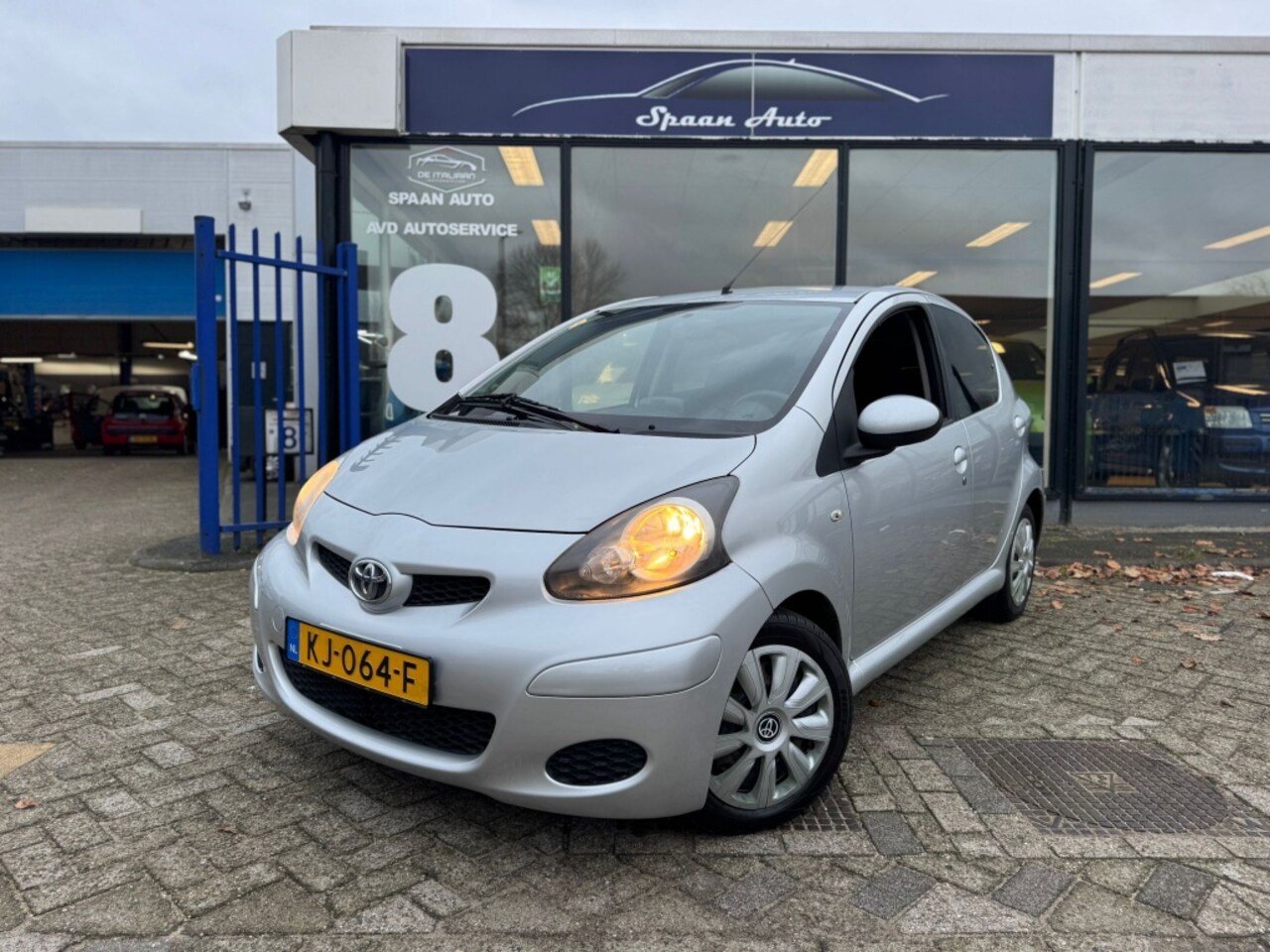 Toyota Aygo - 1.0-12V Dyn. Navi | AIRCO | E-RAMEN | 5 DEURS - AutoWereld.nl