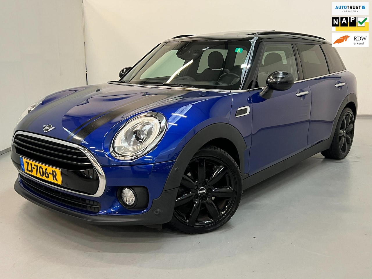 MINI Clubman - Mini 1.5 Cooper / Pano / BTW / Harman / NL-auto - AutoWereld.nl