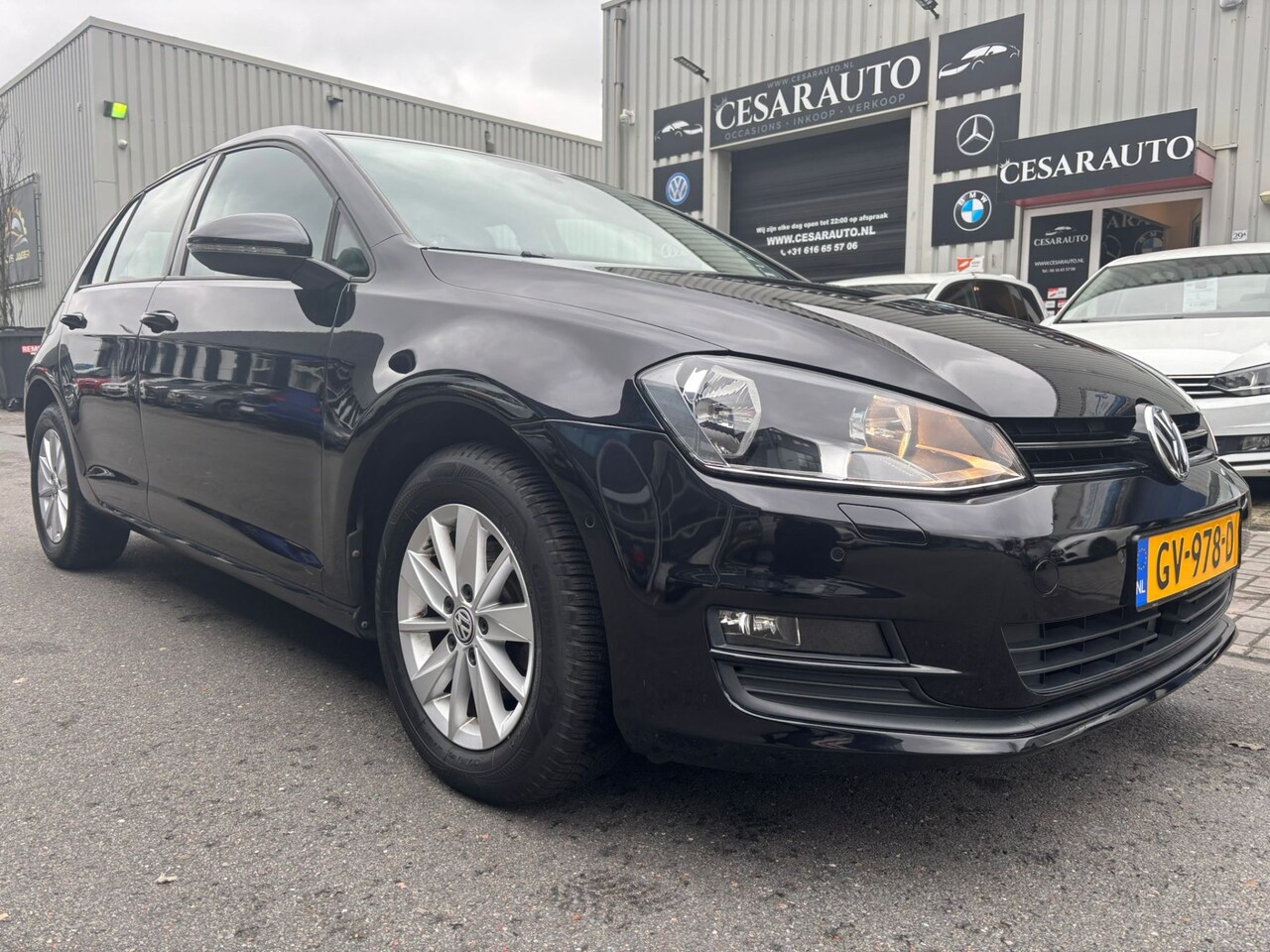 Volkswagen Golf - 1.2 TSI AUTOMAAT 7-TRAPS / 124 DKM - AutoWereld.nl