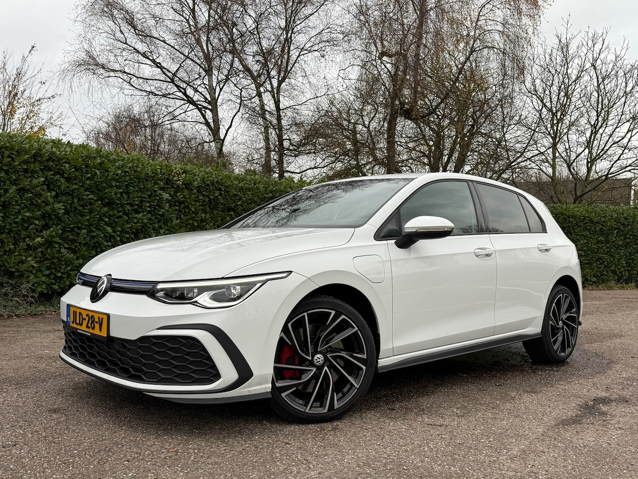 Volkswagen Golf - 1.4 eHybrid GTE Automaat | slechts 27.074 km! | Apple CarPlay/Android Auto | 18" Velgen | - AutoWereld.nl