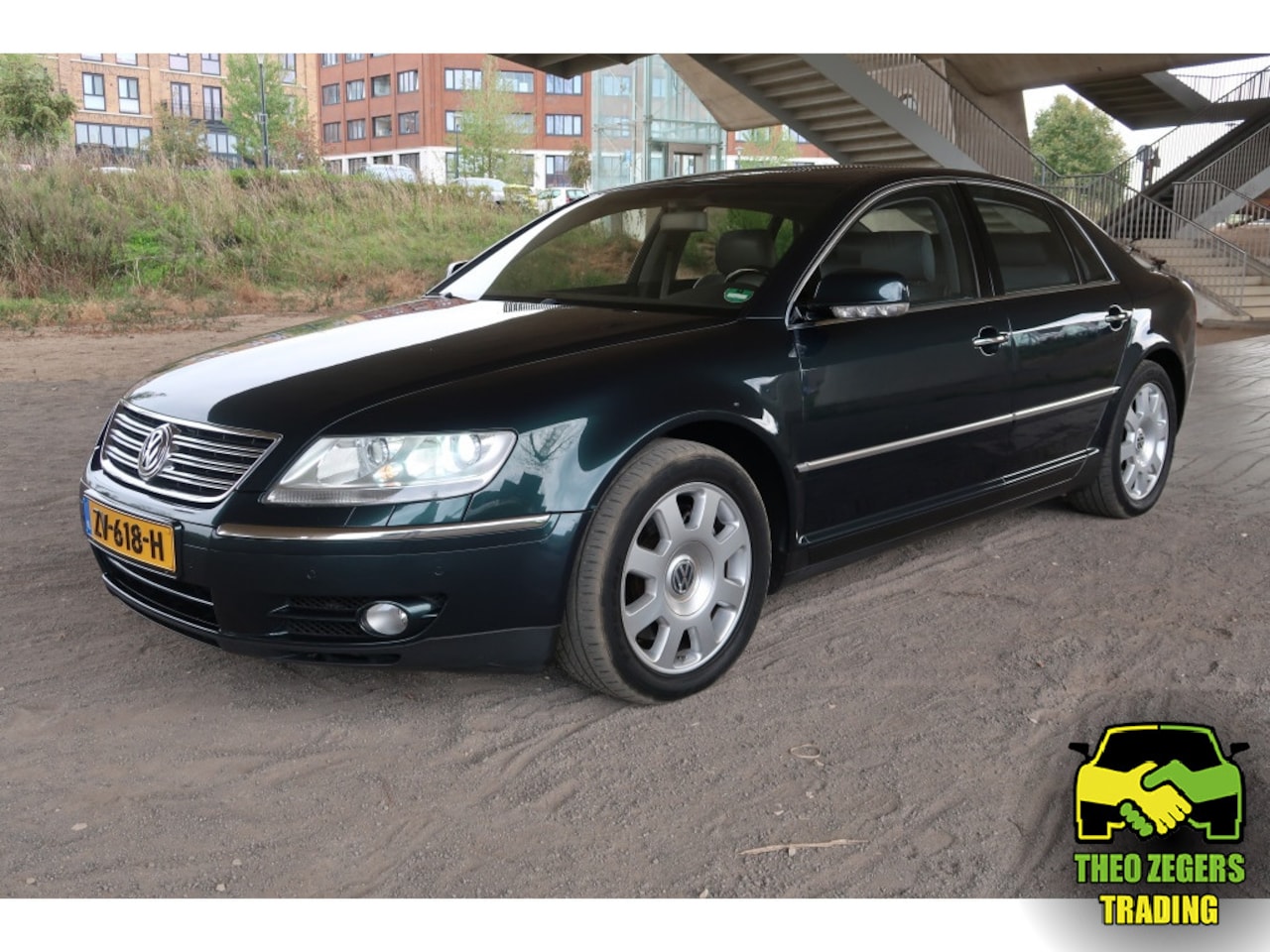 Volkswagen Phaeton - 4.2 V8 5p. 335 pk YoungTimer - AutoWereld.nl