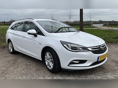 Opel Astra Sports Tourer - 1.0 Business+ dealer onderhouden, incl. winterbanden op velg, afneembare trekhaak, carplay