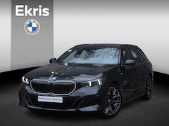 BMW 5-serie Touring - 530e M Sportpakket Pro | Innovation Pack | Travel Pack | Comfort Pack | Trekhaak met elekt