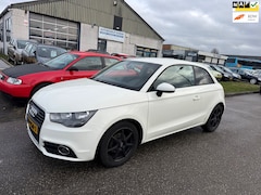 Audi A1 - 1.2 TFSI Ambition Pro Line Business 3-deurs Airco Bj:2011 NAP