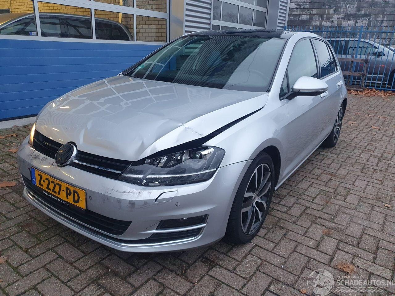 Volkswagen Golf - 1.4 TSI ACT Connected Series 1.4 TSI ACT Connected Series - AutoWereld.nl